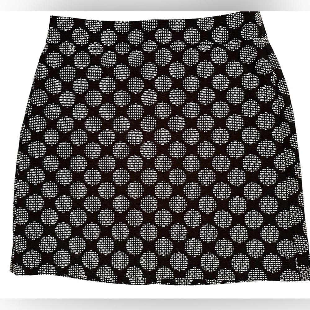 Ann Taylor LOFT black-and-white geometric print mini skirt size 4